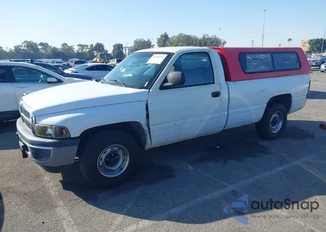 2001 Dodge Ram 1500 St/Ws z USA, uszkodzony, nr VIN 1B7HC16X81S745136